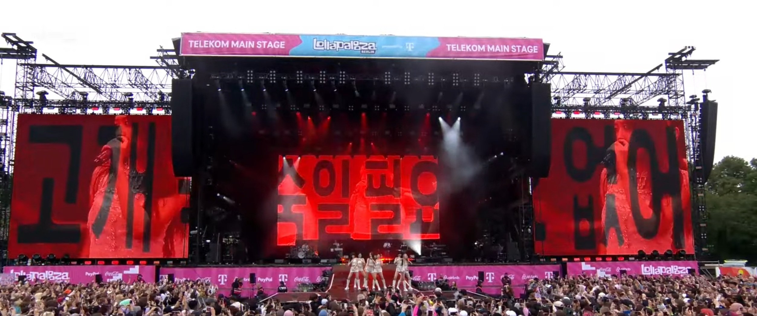 Lollapalooza Berlin 2025 - Performing