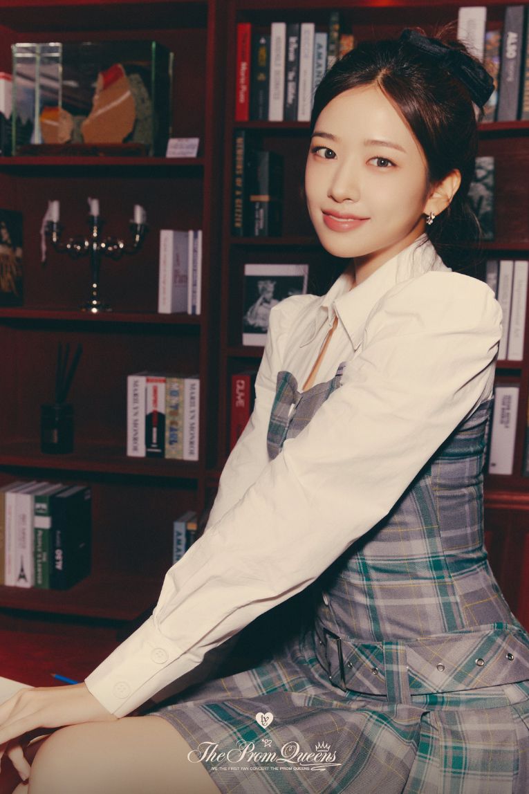 The Prom Queens - Concept Photo YUJIN