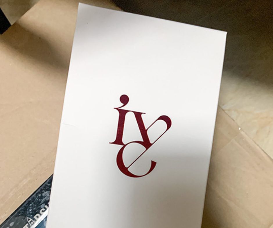 IVE Lightstick Box